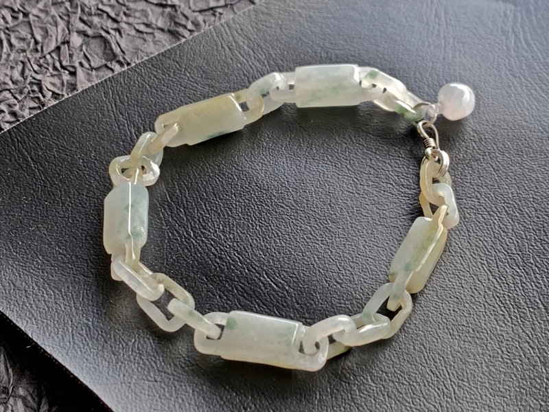 天然緬甸玉飄花翡翠手鍊 一體成形手工雕刻 自用 送禮 - 手鍊/手環 - 玉石 多色