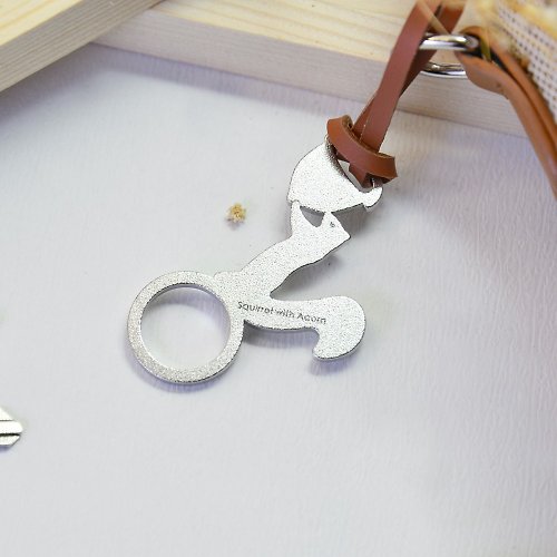 鈑研精工 松鼠與橡果 Desk+1 動物莊園鑰匙圈吊飾