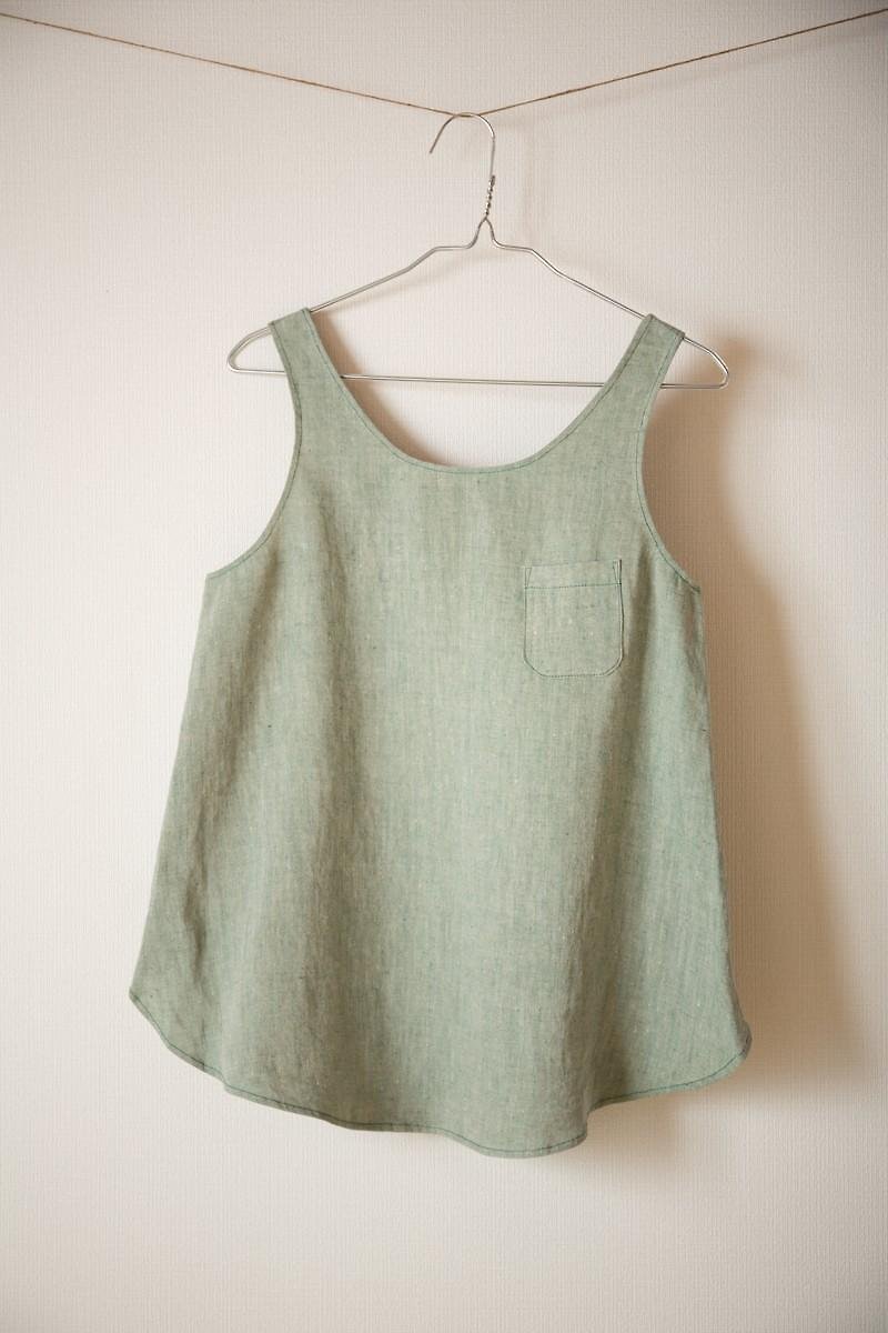 Linen sleeveless (medium heavyweight linen chambray / size 1 / Green) - เสื้อผู้หญิง - ผ้าฝ้าย/ผ้าลินิน สีเขียว