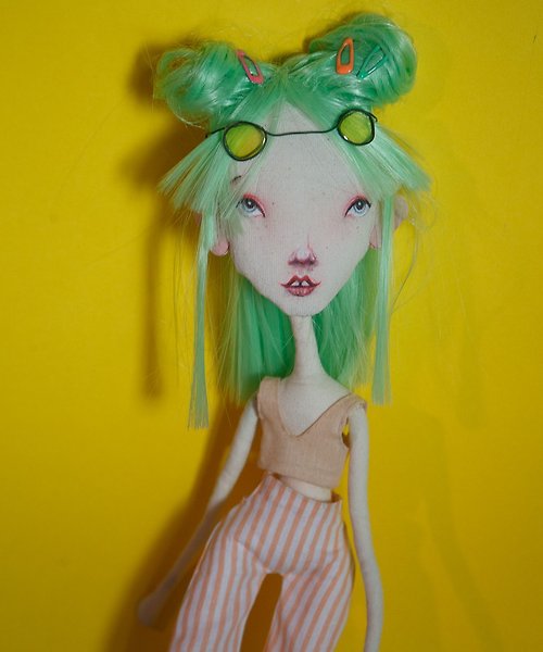 ooak dolls by Ada Erlih Cloth art doll with yellow glasses.