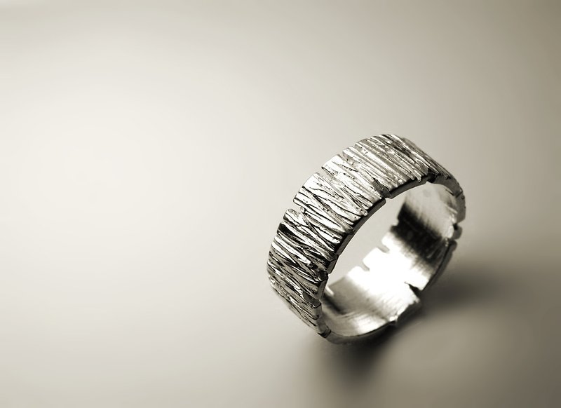 橫樹皮質感銀戒指 - 戒指 - 其他金屬 銀色