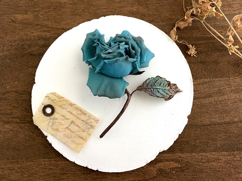 Old rose, Corsage (Blue) - Brooches - Cotton & Hemp Blue