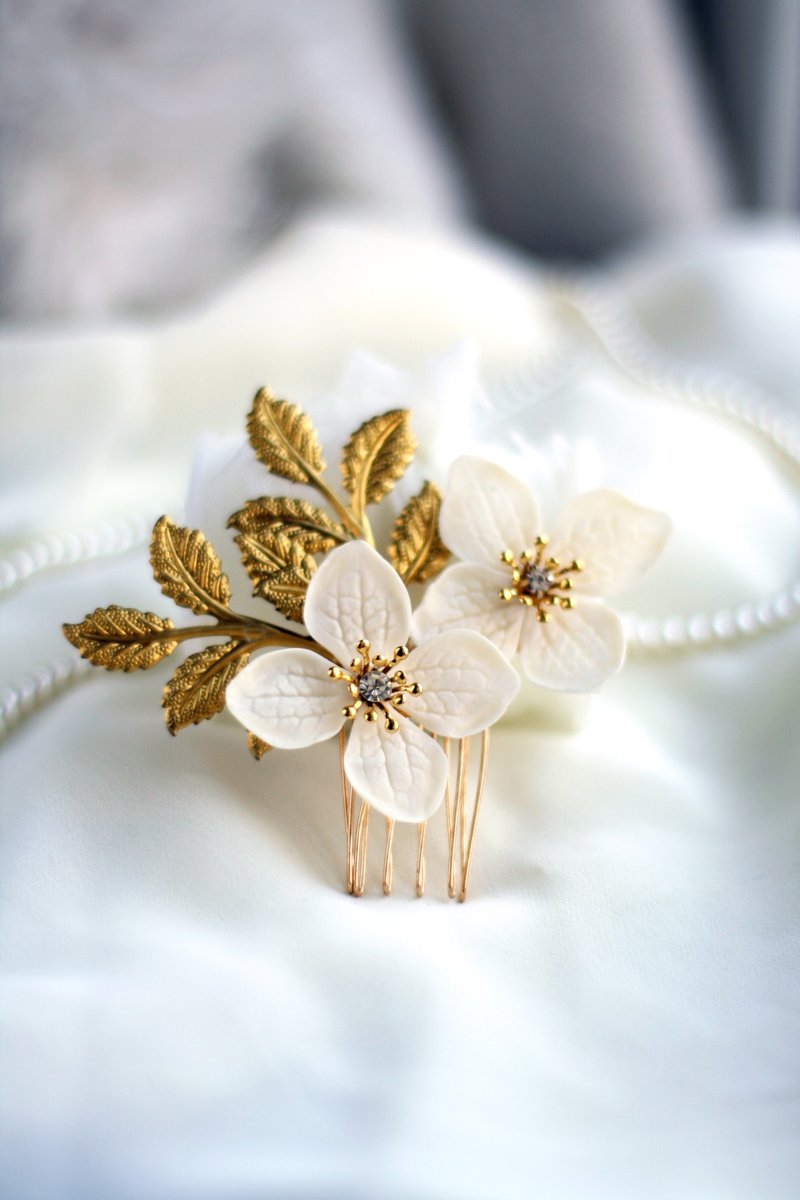 Antique Hydrangea hair comb, Cut Flower hair clip, Handmade hair accessories - Hair Accessories - Clay Gold