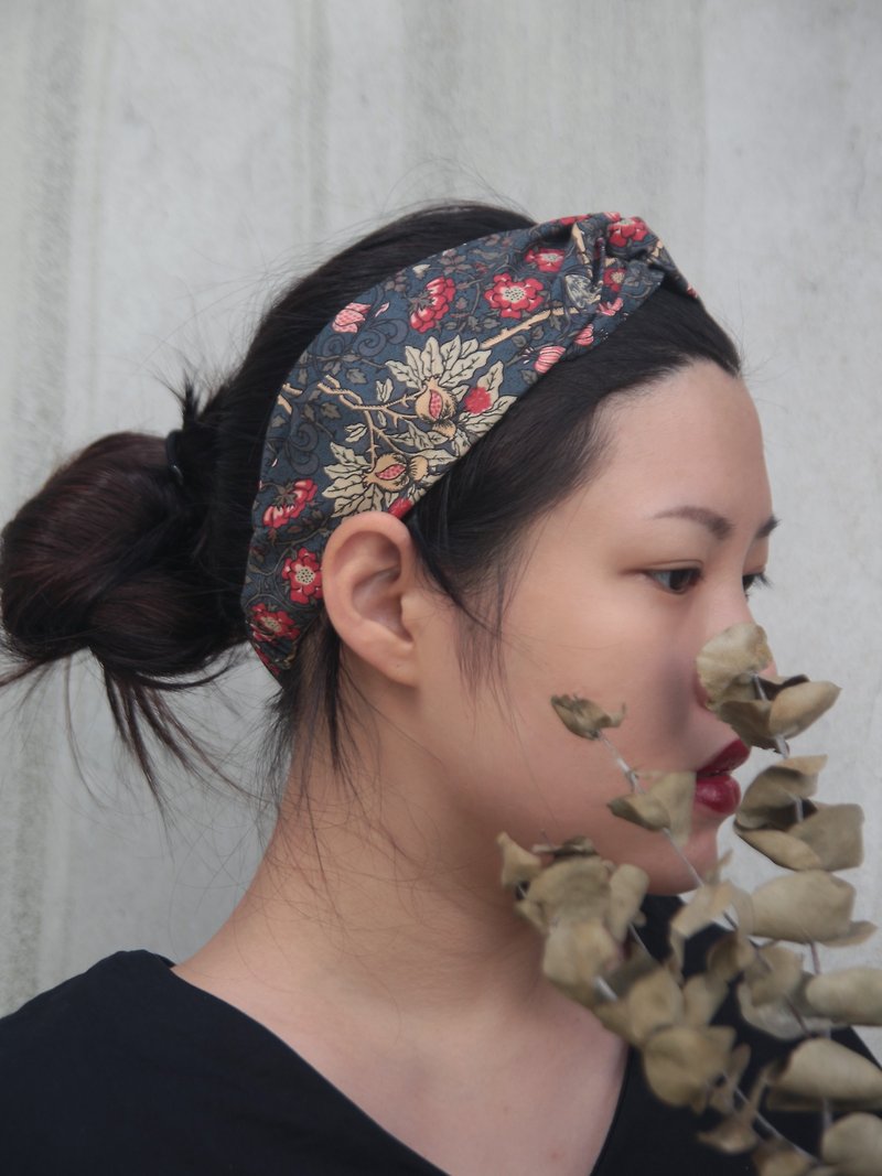No flowers from Japan brought back to Japan cotton hand-made cross elastic hair band - ที่คาดผม - ผ้าฝ้าย/ผ้าลินิน สีน้ำเงิน
