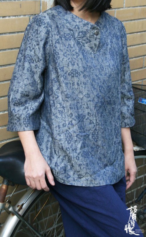 聲聲慢手染服飾 【聲聲慢】普魯士藍小緹花上衣