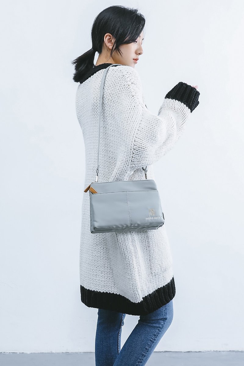 Double Zipper crossbody-bag pouch sling bag Christmas gift - Pori Light Grey - กระเป๋าแมสเซนเจอร์ - วัสดุกันนำ้ สีเทา