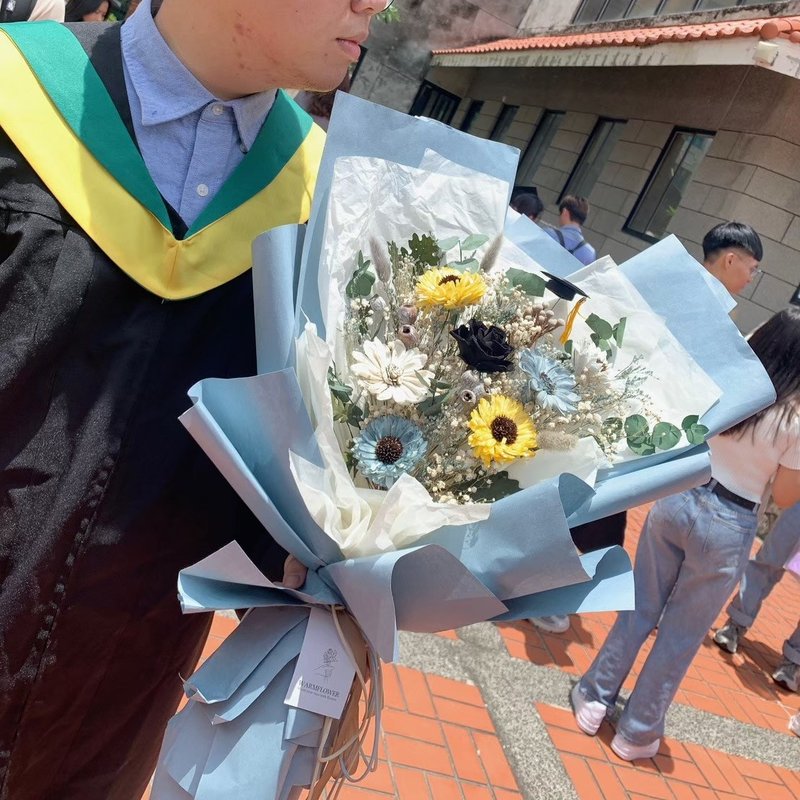 Graduation bouquetー【Sunshine Big Boy】 | Graduation/huge bouquet/dry bouquet/everlasting bouquet - ช่อดอกไม้แห้ง - พืช/ดอกไม้ สีน้ำเงิน