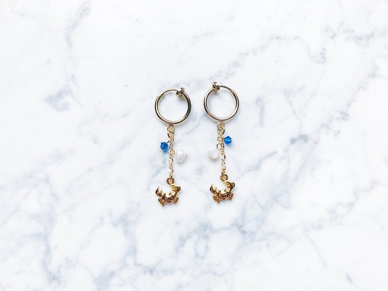 "Cote d'Azur" a pair of small crab earrings - ต่างหู - โลหะ 