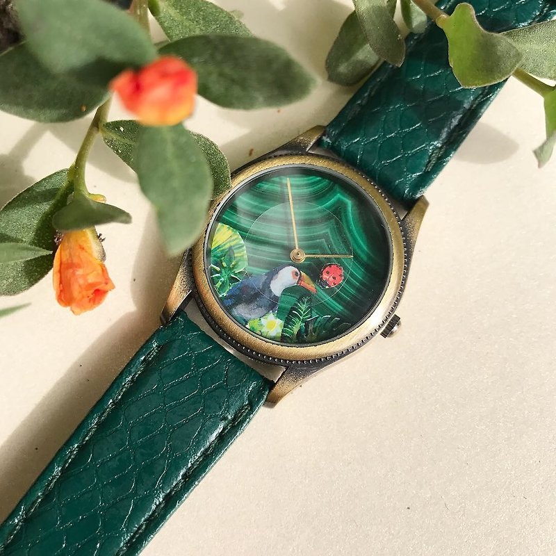 ] [Lost and find natural Shi Yulin peacock Stone Tsui big birds watch beetle - Women's Watches - Gemstone Green