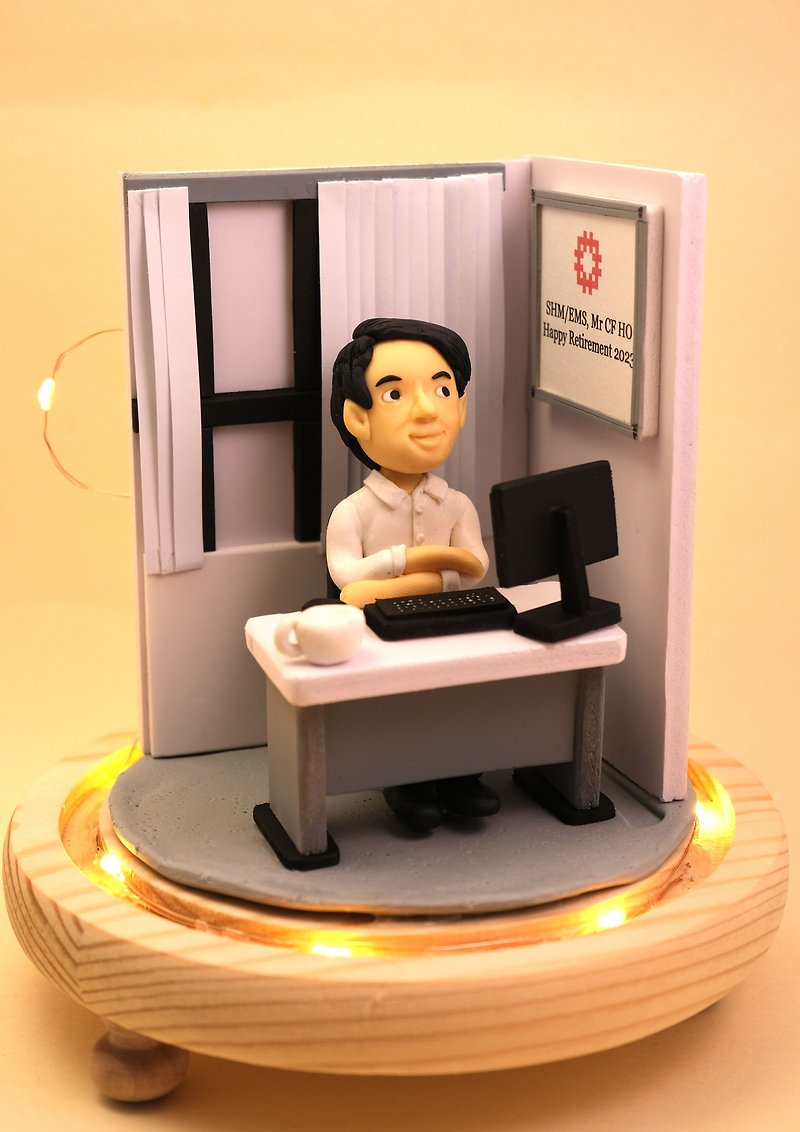 Retirement commemorative small gift, with LED lighting effect inside, can customize the name. Provide photo customization character modeling - ของวางตกแต่ง - ดินเหนียว 