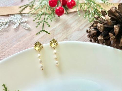 formica accessory 光面樹葉耳針 天然A級淡水珍珠耳環 天然A級淡水珍珠