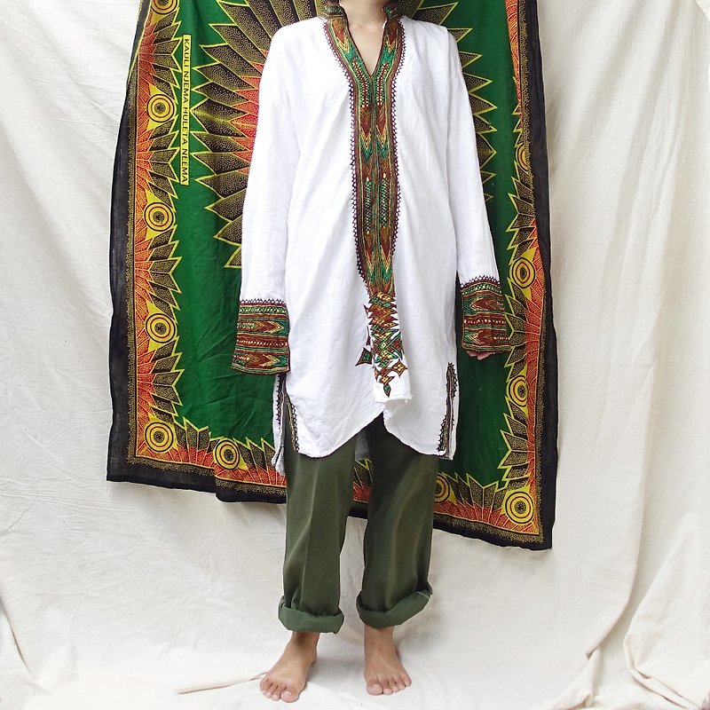 BajuTua / vintage / Ethiopian traditional hand-embroidered gown (both men and women) - เสื้อเชิ้ตผู้ชาย - ผ้าฝ้าย/ผ้าลินิน ขาว