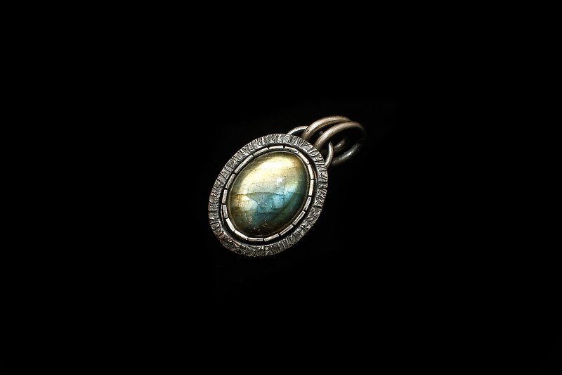 【Series of Crystal】Labradorite sterling silver pendant - Dawn - Necklaces - Gemstone Multicolor
