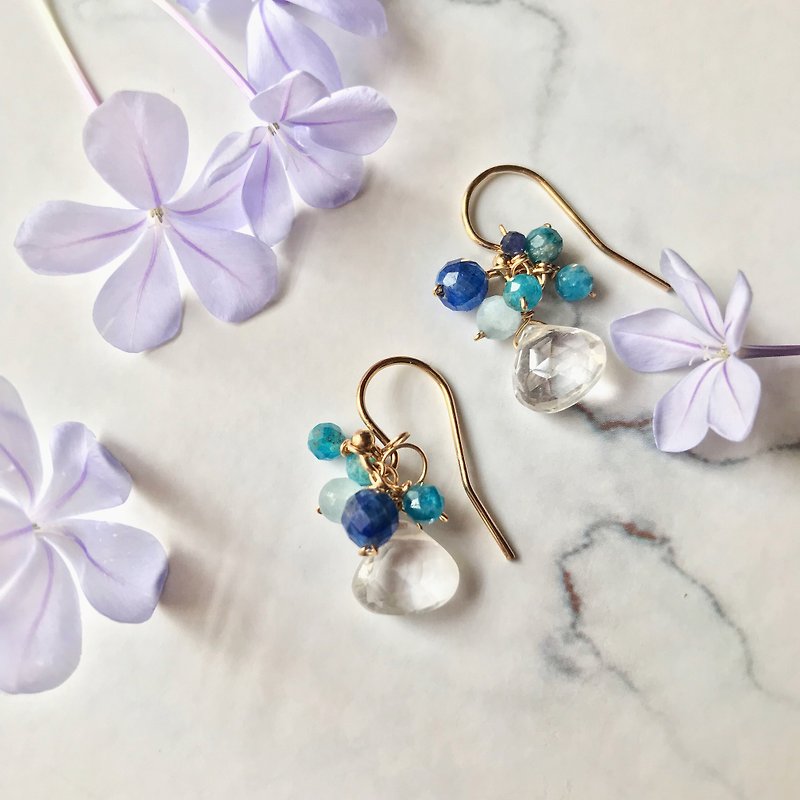 Hand soda bubble Stone earrings - Earrings & Clip-ons - Stone Blue