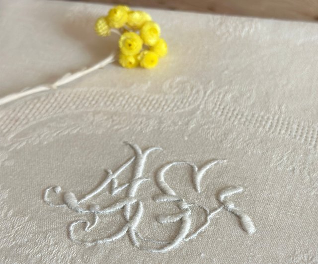 フランス 手刺繍 テーブルクロス アンティーク フレンチアンティーク調のテーブルクロス、華やかな刺繍のレース