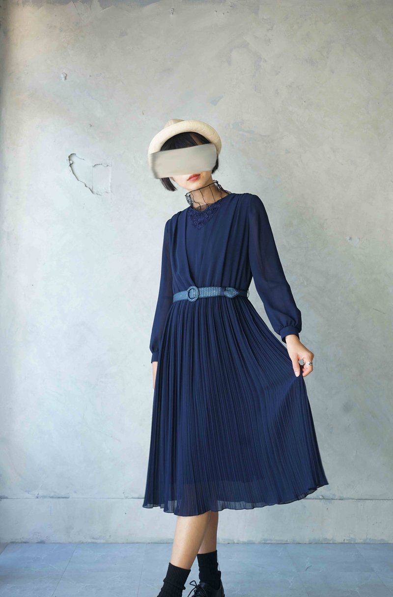 Treasure Hunt Vintage Clothes - Elegant Blue Lace Collar Flowing Chiffon Retro Pressed Dress - One Piece Dresses - Polyester Blue