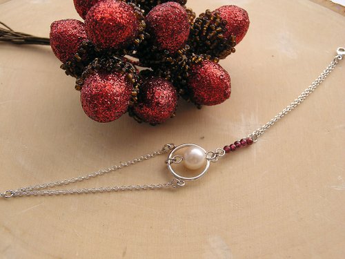 irisjjewellery 925純銀配淡水珍珠及石榴石手鏈 自家設計及手工製