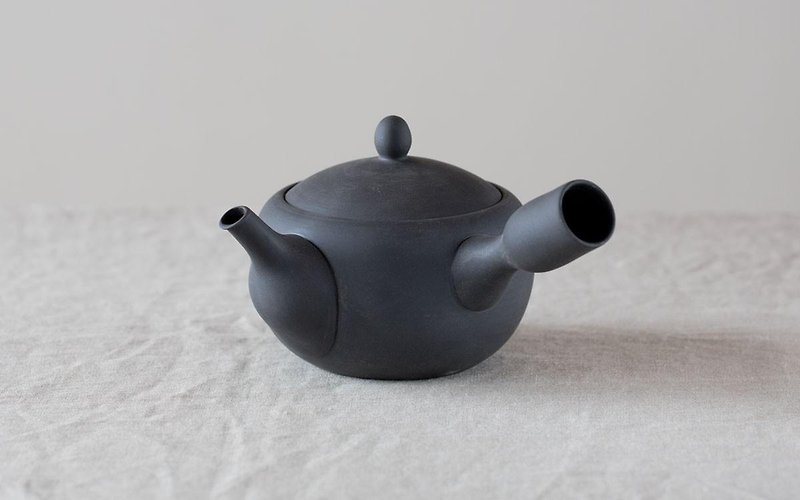 Kyusu black baking - Teapots & Teacups - Pottery Black
