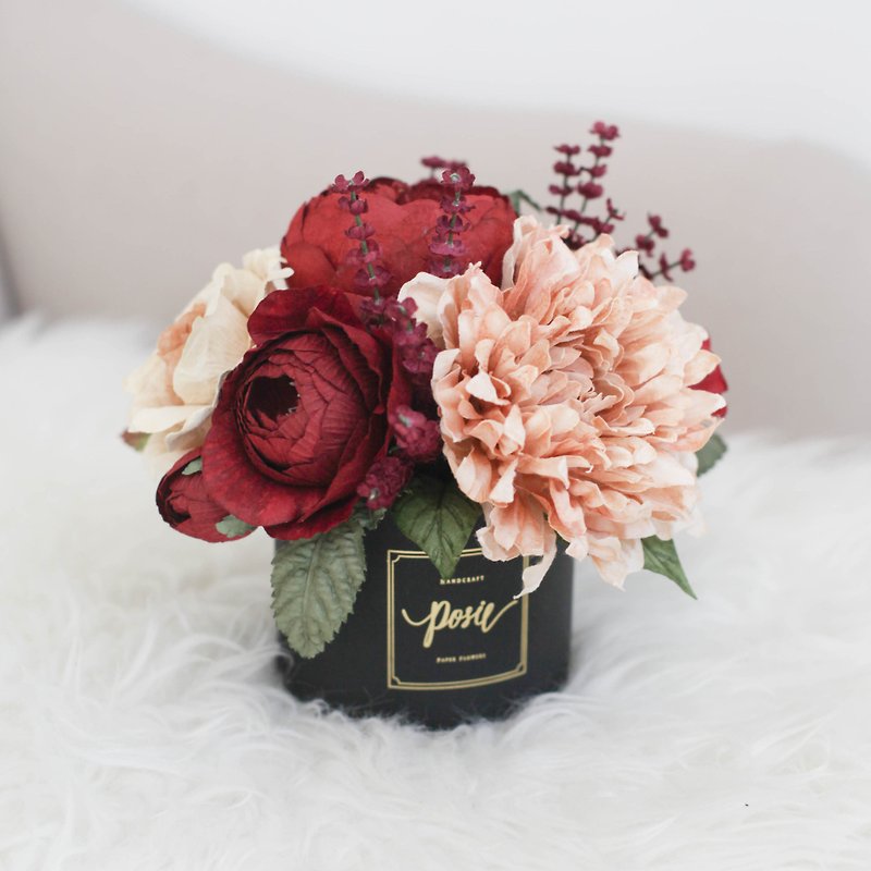CLASSY - Aromatic Large Gift Box Handmade Paper Flowers - น้ำหอม - กระดาษ สีแดง