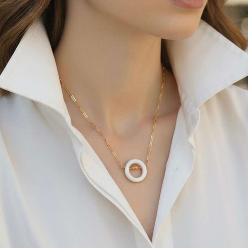 Minimalism White Porcelain Necklace Balance Loop Christmas Party Gift Packaging - สร้อยคอ - เครื่องลายคราม ขาว