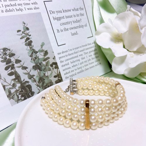 挪亞方舟古董飾品 Vintage Jewelry 【西洋古董飾品】SP 四層層疊美麗珍珠感簍空 萊茵鑽寬手鍊手環