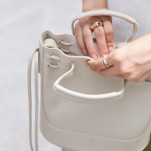 AL&CO Clyde Cloud Small Leather Bucket Bag in Cream Color