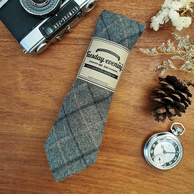 Necktie Winter Grey Windowpane - 領帶/領帶夾 - 羊毛 灰色