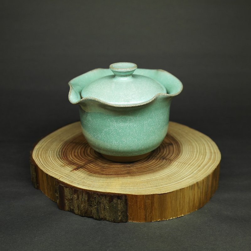 Tender green tea cover hand made pottery tea table tea props - ถ้วย - ดินเผา 