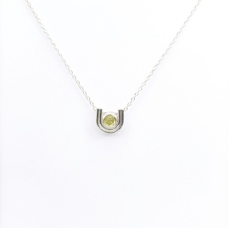 Floating Light Stone Silver Pendant - สร้อยคอ - วัสดุอื่นๆ สีทอง