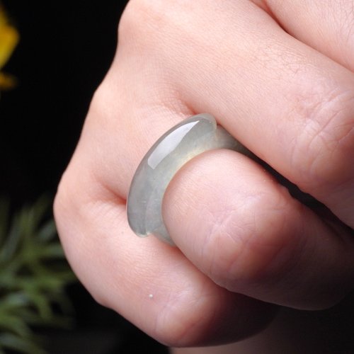 瓔珞珠寶盒 E.L.Jewelry Box 冰飄花翡翠馬鞍戒指戒圈 | 國際12圍 | 天然緬甸玉翡翠A貨 | 送禮