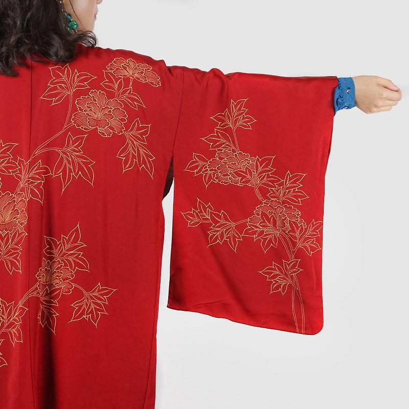 【蛋植物古著】盛夏牡丹印花古著和服羽織 - 女大衣/外套 - 其他人造纖維 紅色