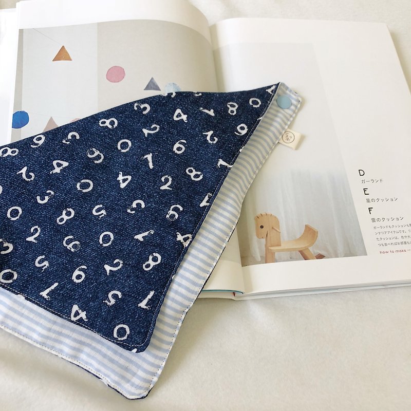 Meet the baby with the number of Japanese made double yarn manual dual-use folding triangle saliva towel - Bibs - Cotton & Hemp 