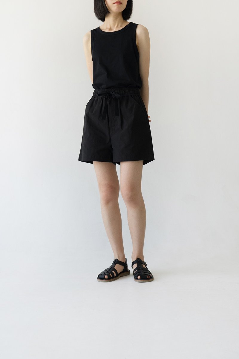 砂洗長絨棉 松緊腰大口袋休閒短褲夏 - 女短褲/五分褲 - 棉．麻 黑色