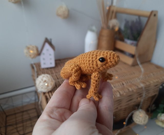 Crochet frog plush toy. Best friend keychain. Frog keychain. Frog plushie -  Shop FluffyToyzStudio Kids' Toys - Pinkoi