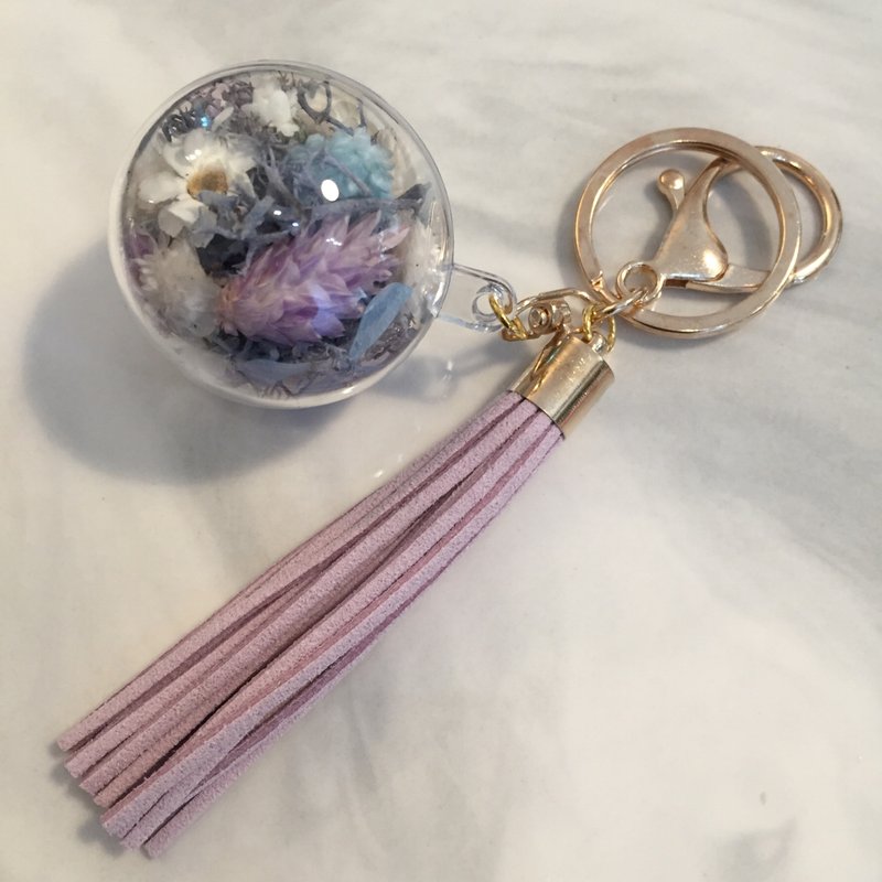 MAHU Light Purple Dry Flower Ball Ornament - ที่ห้อยกุญแจ - พืช/ดอกไม้ สีม่วง