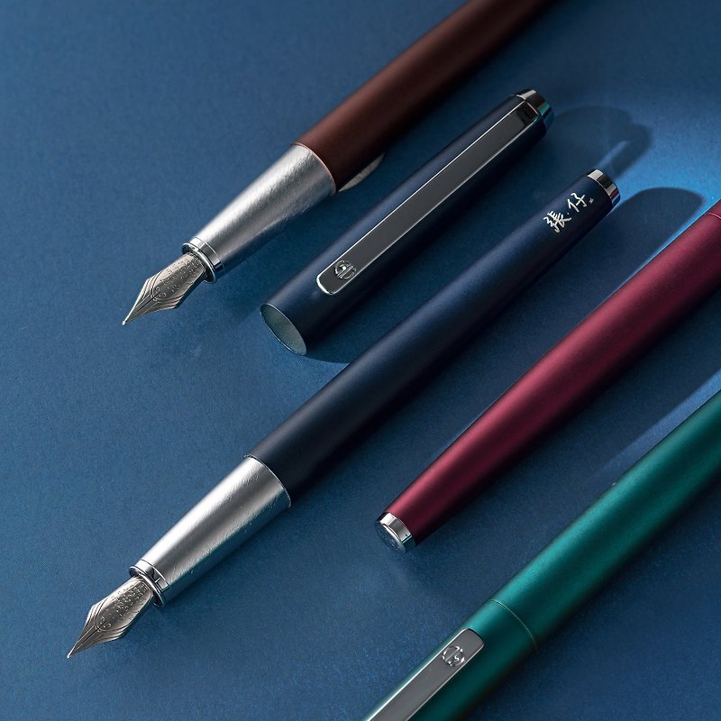 [Customized Gift] Hongdian Fountain Pen Ballpoint Pen 525 Multi-Color/Customized Text - ปากกาหมึกซึม - โลหะ สีน้ำเงิน