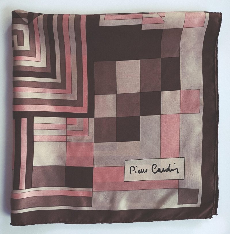 Vintage PIERRE CARDIN Geometric Scarf, 31 x 31inches, Pink and Brownk Silk - 絲巾 - 絲．絹 粉紅色