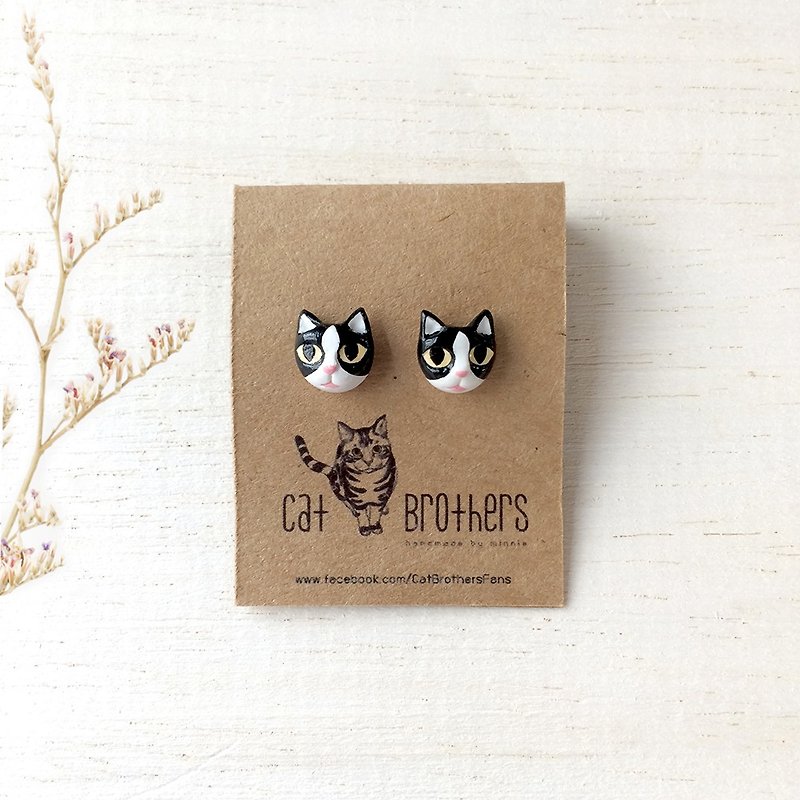 Tuxedo Cat Earrings, Cat Stud Earrings, Black cat earrings, cat lover gifts - 耳環/耳夾 - 黏土 黑色