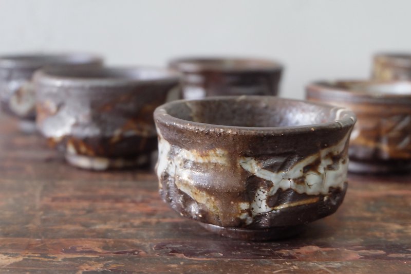 Ceramic vase handmade Flower vase - Teapots & Teacups - Pottery Brown