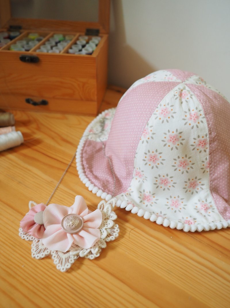 彌月禮盒 手作粉色小花圖案嬰兒/小童帽子及頸飾套裝 - 彌月禮盒 - 棉．麻 粉紅色