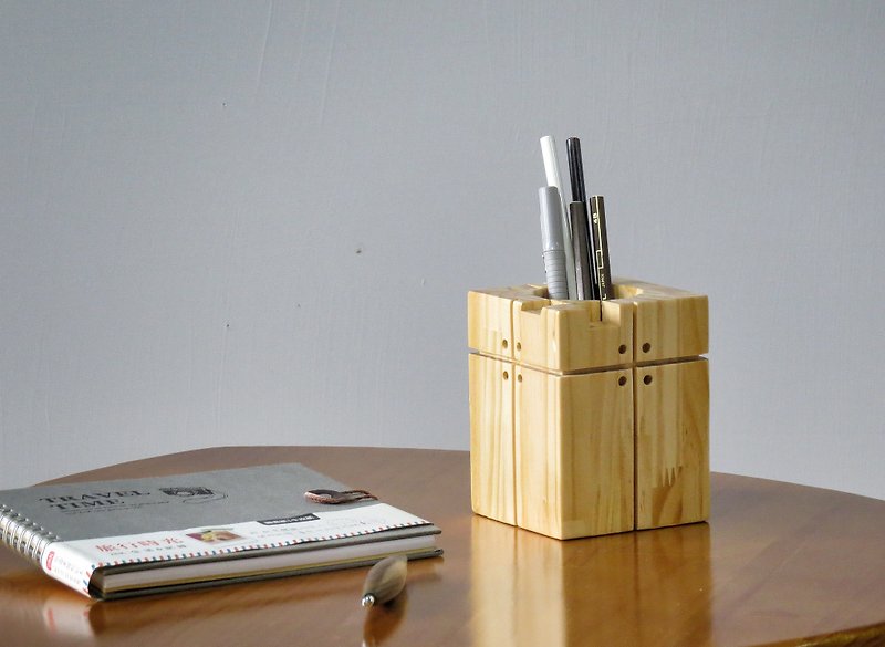 HO MOOD 工法系列—清水模 筆筒 - 筆筒/筆座 - 木頭 橘色
