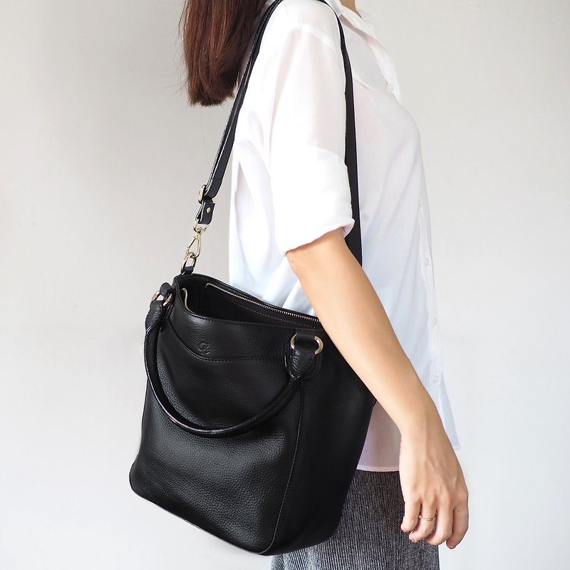 Honey (Black) :  Tote bag, Cow Leather bag, Soft leather - 手袋/手提袋 - 真皮 黑色