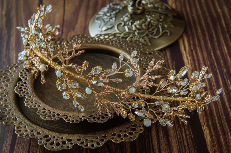 原創手工 新娘飾品 落羽松水晶皇冠 - 髮夾/髮圈 - 水晶 