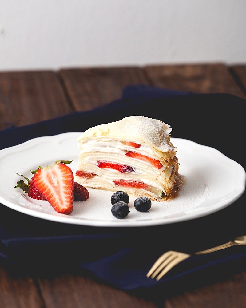 Kira Huang exclusive order - Great Lakes Strawberry Layer 5 - Cake & Desserts - Fresh Ingredients Red