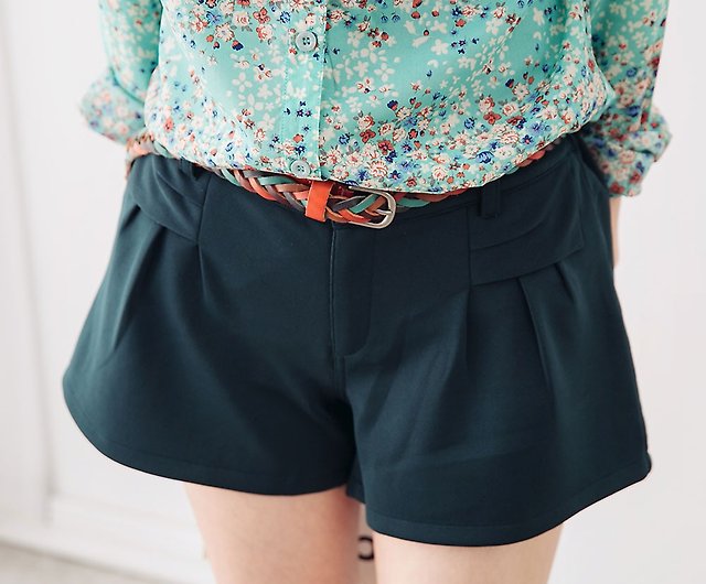 Anti-wrinkle space cotton A-line shorts elastic waistband pleated  butt-covering shorts - oil green - Shop Jim2y's Women's Shorts - Pinkoi