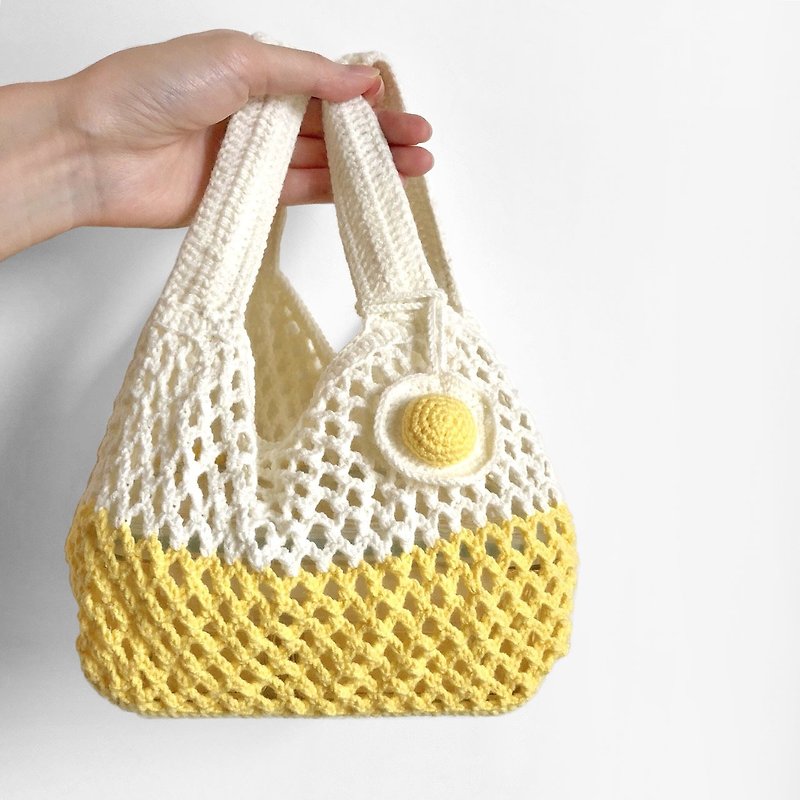 Hole Lunch Bag_ Poached Egg - กระเป๋าถือ - ผ้าฝ้าย/ผ้าลินิน สีเหลือง