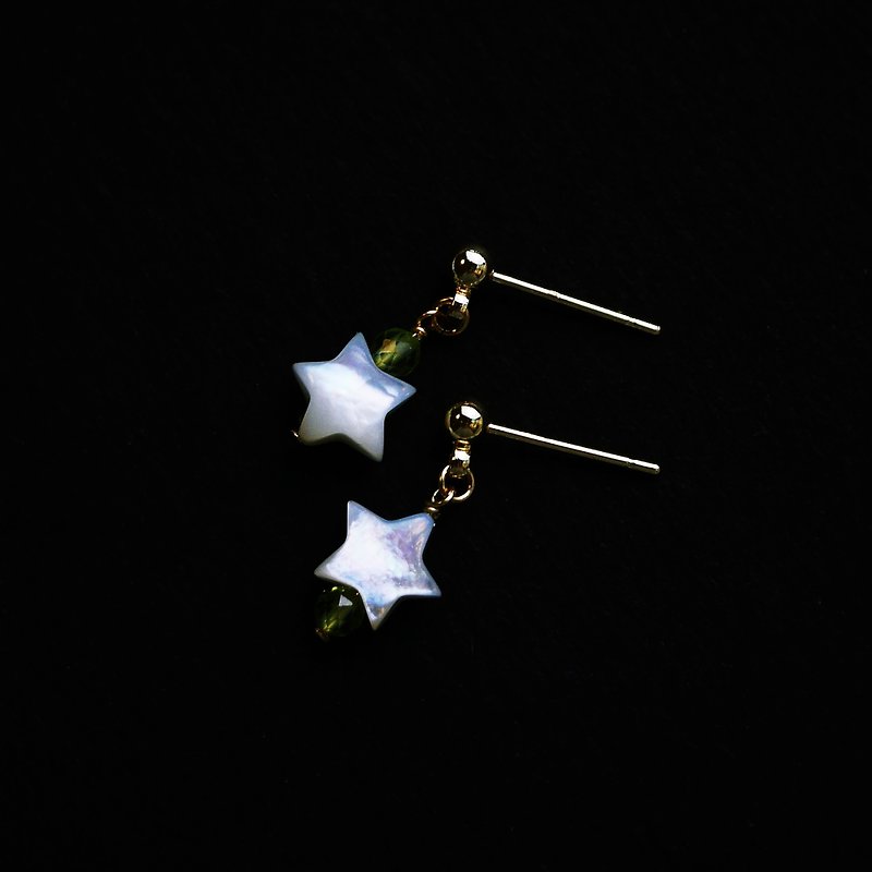 High gloss top butterfly shell star crystal - Earrings & Clip-ons - Shell Gold