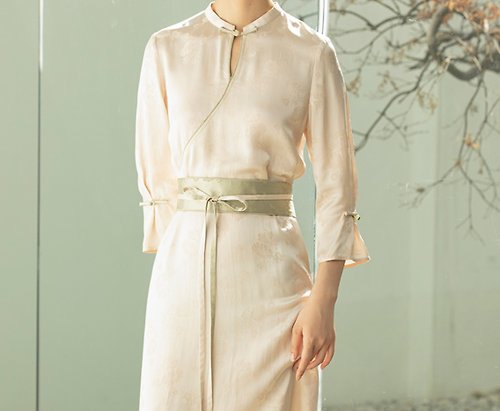 初蟬 新中式 中國風醋酸連衣裙氣質緞面高端改良洋裝