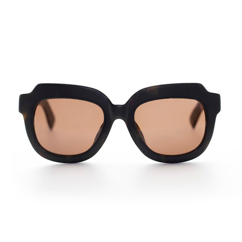 Butterfly-shaped classic acetate sunglasses∣UV400 sunglasses-tortoiseshell matte - แว่นกันแดด - วัสดุอื่นๆ สีนำ้ตาล
