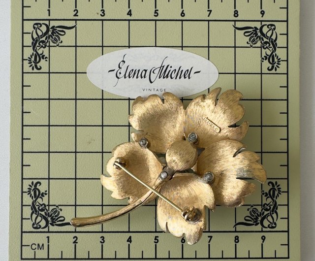 Kramer Vintage Brooch Flower White Enamel Floral Pin signed